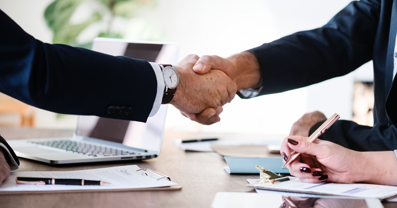  8 Tips To Effectively Negotiate Your Next Business Deal